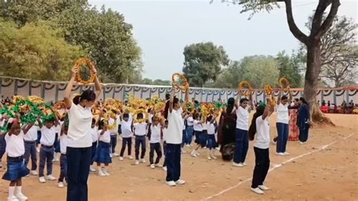 Guru Gobind Singh Khalsa Hr Sec School, Gcf Esate Jabalpur | Tiny feet, big confidence, and endless cuteness 💖 A beautiful performance by UKG A & B and Class 1 A & B sections that filled the stage... | Instagram