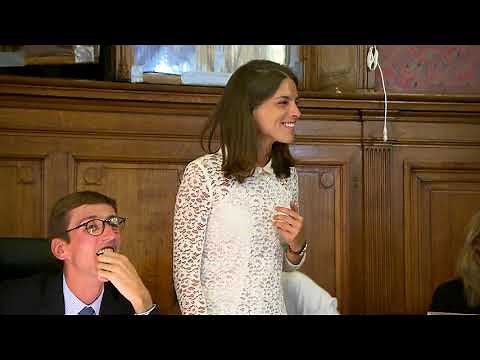 Bataille d'éloquence entre étudiants au Palais de justice