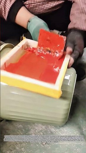 The Method Of Printing Information Onto Plastic Products Is Very Popular