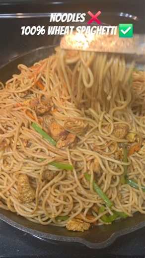 🔥 Restaurant-Style Chicken Noodles at Home | Easy & Delicious Chicken Noodles Recipe 🍜🍗