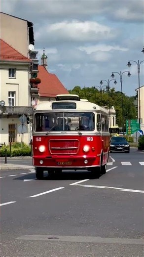 Zwiedzanie Kalisza zabytkowym autobusem