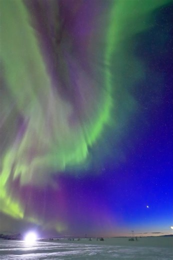 Spectacular colors | Aurora Borealis Observatory