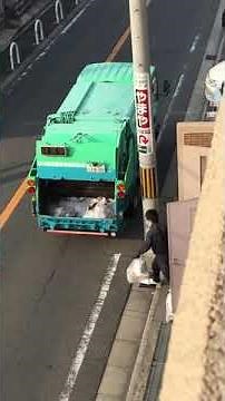 ごみ収集車「赤とんぼ」