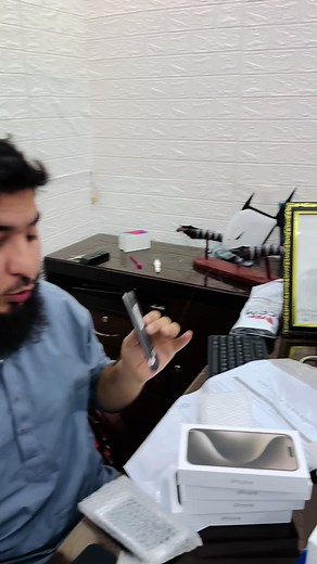 Unboxing a New Smartphone: Detailed Review and Features