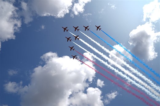 Red Arrows to appear at Eastbourne Airshow today - flight route and timings