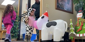 Shirley the inflatable cow creates Christmas magic for Beach community