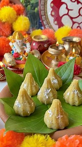 No Cook Coconut Kesar Modak ✨🙏🏻 Ganpati Bappa Morya 🙏🏻🙏🏻 List of ingredients: 1, 1/2 cup of desiccated Coconut 1/2 cup of condensed milk 1/4 cup of mixed nuts 4 cardamom Few strands of kesar (recipe, Ganesh Chaturthi, special, desiccated coconut, Modak , sweet dish recipe, Indian festival, food, coconut Modak recipe, coconut kesar, modak recipe, Indian food, Maharashtrian recipe, Ganesh Chaturthi in India, laal bhaag ka raja, Ganpati Bappa Morya) #modakrecipe #ganeshchaturthi #ganeshchatur