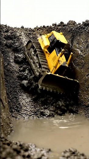 Epic RC Bulldozer Mud Challenge! 🚜