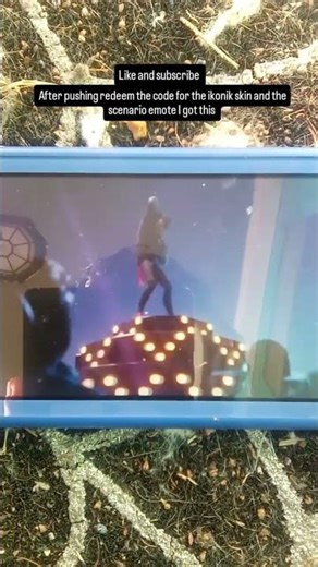 after pushing redeem the code for the ikonik skin and the scenario emote I got this #fortnite