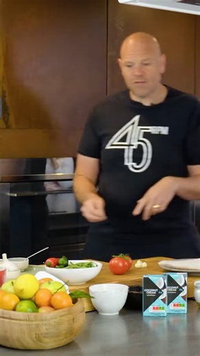 A rich, fragrant Monkfish & Coconut Curry 🍛✨ Here’s a little taste of a mega throwback. You can find the full step-by-step waiting for you on YouTube. Head over and cook along with me 👇 🔗 Link in bio #nationalcurryweek #CurryRecipe #SeafoodRecipes #HomeCooking | Tom Kerridge