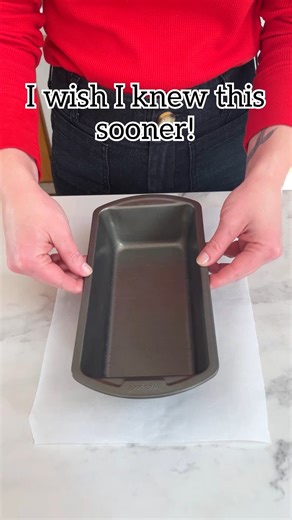 🍞 Parchment lining technique for breads and loafs! #baking #breadbaking | Jeff & Lauren