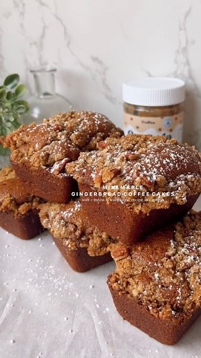 Kiley O'Donnell on Instagram: "MINI MAPLE GINGERBREAD COFFEE CAKES Mini maple gingerbread coffee cakes with extra crumb on top aka the perfect chilly afternoon snack cake 🥹 They’re soft and moist, have the warming spices of gingerbread that we all love, and a buttery crumb top with a hint of coffee 🤤 They can be made mini or in a full cake form to make for the perfect holiday breakfast 🤍 #Recipe Details: Ingredients: - 1 ¾ cups all-purpose flour - 1 tsp baking soda - 1 ts