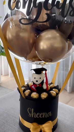 Celebrate Your Graduates with a Hot Air Balloon Hamper! 🎓✨