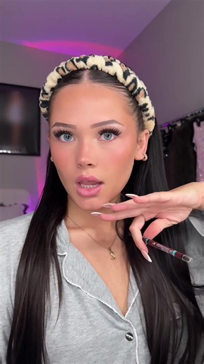 GRWM & chat! #ad Stop by the Sephora Collection activation on 9/15 at Rudder Plaza from 10am-4pm. You can shop these products online and in My Sephora Storefront, link in bio #sephora #sephoracollection @Sephora @Sephora Collection