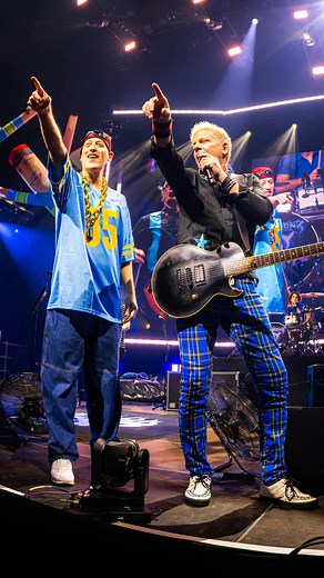 Merci Paris 🇫🇷 ⚡ | The Offspring