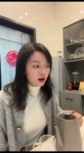 Tiny Kitten's Hilarious Boxing Match with Laughing Baby! 😂🥊