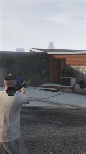 Franklin Defends His Home in GTA V
