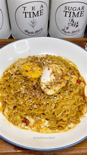Cuma Tambah 3 Saus, Indomie Goreng Jadi Seenak Ini! 🤤 #ngeshortsbareng