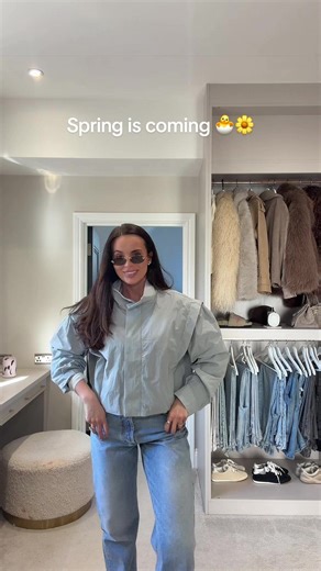 Spring Outfit of the Day Featuring Blue Skies