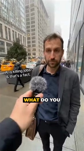 Create 100's of ads, social media posts and emails, while you sleep. | Holo