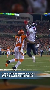 With so many epic one-handed catches in Week 5, we had to look back at some of the greatest one-handed catches in NFL history! | NFL