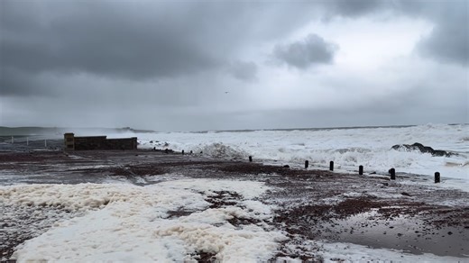 It’s a little bit wild at Cellardyke today. Who else is fed up with this horrendous weather ??? | Silverdyke Holiday Park