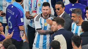 FIFA reviews Salt Bae's 'undue access' to hold World Cup trophy