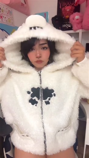 Milk Lard | Let’s pretend I’m not from LA and I’m actually able to wear out all my cute fun jackets n coats without dying of heat - Yt n Twitch in bio... | Instagram