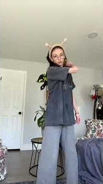 Crossbody shoulder roll tutorial #flowarts