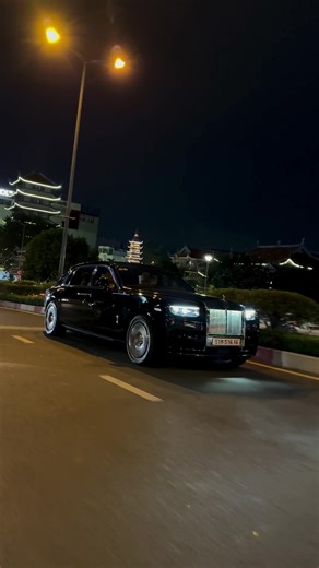 Rolls Royce Skyfall Experience in Saigon