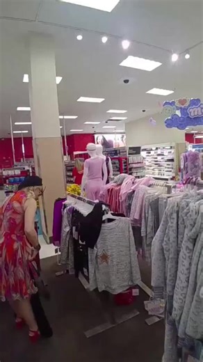 Meeting My Art Teacher Again! 😂