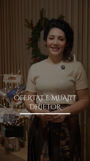 SkinMed on Instagram: "🎄 Dhjetori në SkinMed vjen me super-oferta që nuk përsëriten… Gati për t’i dhuruar vetes lëkurën që meriton? ✨ Startojmë me lazerin Suprema – Quanta System: 6 seanca plus 2 seanca DHURATË, për 699€! Smooth skin? Mission accomplished. ✨ Pastaj zbresim tek detajet e bukurisë: Bikini + Sqetulla vetëm 40€ – tiny price, big confidence. ✨ Për ata që duan glow më serioz: Lazeri CO₂ nga Quanta System – 150€, dhe merr 1 mezoterapi falas. Ripërtërije, shëndet, shkëlqim… në një hap!