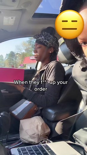 They will just give you anything! 😂 #fyp #trending #fastfood