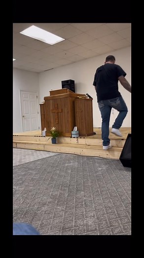 1K views · 55 reactions | Disciples make Disciples @highlight #KingdomMindset #Princeofpeace #CrossOfChrist #Apostle #demonslayer #JesusIsKing #TheWayOfTheCross #PowerInUnity #NoOtherName #KingdomOfGod #TheWayTheTruthAndTheLife #NewTestamentStudy | Bailey Hammack | Facebook