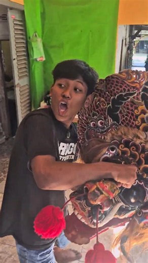 The new barongan is arrogant