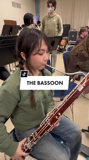 Instruments of the orchestra: THE BASSOON 🎶 Can you name this piece??😁😁 #bassoon #instrument #orchestra #musician #sorcerersapprectice #learnontiktok #moviemusic #foryoupage #foryou #fyp