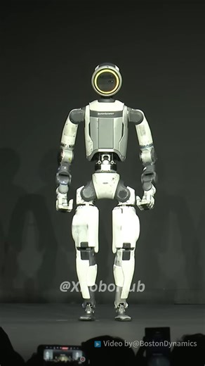 RoboHub | 🤖 Beyond Human: Atlas's 360° Head, Torso & Limbs make it MORE efficient! #BostonDynamics #Atlas #Humanoid #robotics #CES2026 #EmbodiedAI... | Instagram