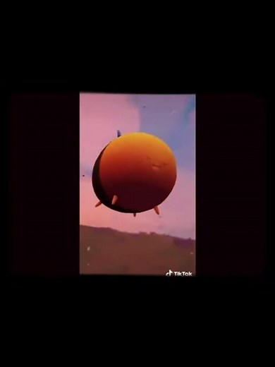 Oh im a bumblebee who like to eat kfc (full song)