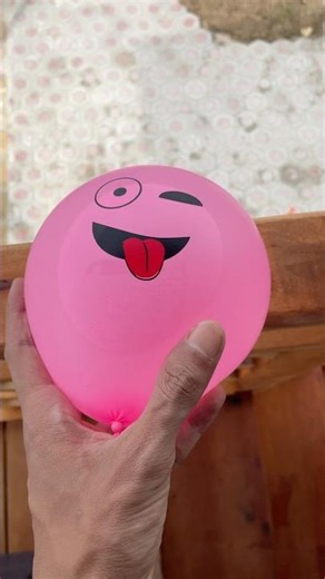 Balloons fall down #jurusanonline