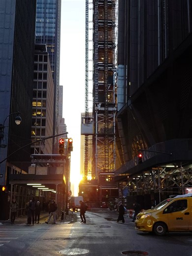 Emma the Taxi Driver's Stunning NYC Skyline Adventure