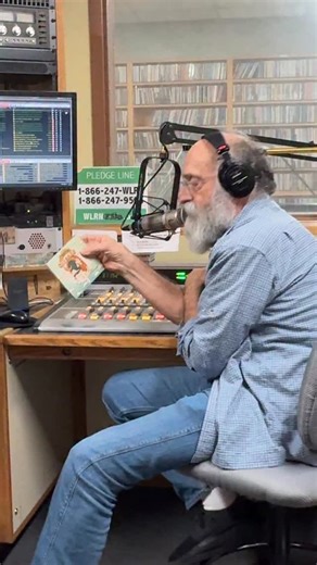 I call it retro pop :) Thanks for having me WLRN radio & Michael Stock! UPCOMING TOUR DATES: 2/13 West Palm Beach, FL @nortonmuseumofart 7:30PM 2/14 Deland, FL @cafe_davinci_deland 9:30PM NEXT WEEK: 2/18 New Orleans, LA @omniroyalorleans 5PM meet and greet 6PM show 2/20 Beaumont, TX @7oakseventgarden 7:30PM 2/22 Wimberely, TX @bluerocktexas 3PM Video: @makingitupasigo | Tabitha Meeks