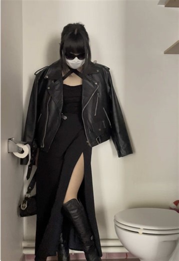 Petit OOTD allez souris t’as la diarrhée ou quoi