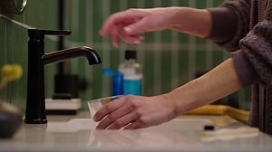 Delta Greydon Single Handle Single-Hole Bathroom Faucet in Polished Chrome 15860LF