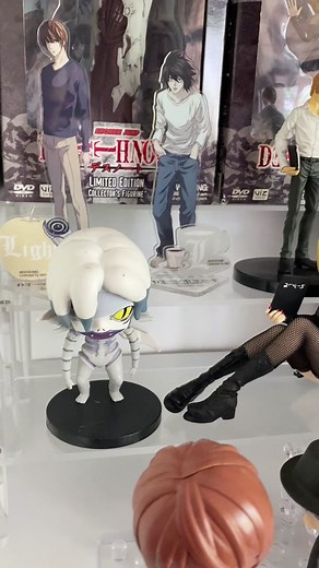 Finally got the abystyle studio Misa figurine! I already have the L and Light ones in the set. This is a very popular Death Note figurine and I am late jumping into the bandwagon. Truth be told, she is among my least favorite characters for multiple reasons. I have a bone to pick with her but she’s too cute! #deathnote #デスノート #тетрадьсмерти #deathnotecollection #deathnotefigurine #misaamane #deathnoteコスプレ #deathnotecollection #dn #misamisa #misa #deathnotemisa #deathnoteanime #deathnoteliveactio