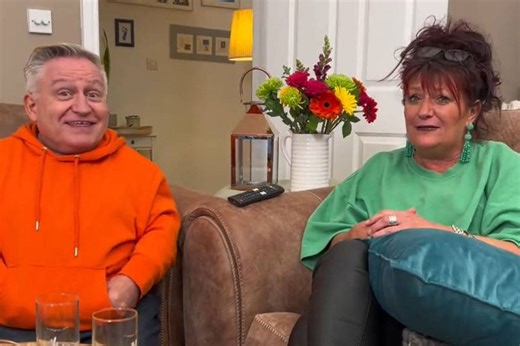 Gogglebox fan-favourite reaches 'embarrassing' milestone as they make confession