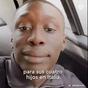 14M views · 10K reactions | Khaby Lame, tiktoker que destronó a Charli D’Amelio, esconde un oscuro pasado: pasó de la ruina a ganar millones #Famosos #Icons #CharliDAmelio | Icons Español | Facebook