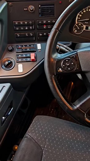 Setra S 431 DT aus 2012, Euro 5 #goldexomnibushandel #busreisen #setra #setra431dt | goldex_omnibushandel