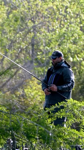 If the fish flies, you’re a man Lee Livesay BASS Elite | Mossy Oak Fishing