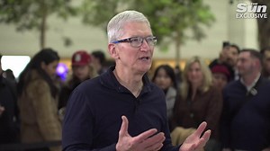 2.4K views | Apple boss reveals iPhone photo trick & shares best hacks you’ve missed | Fabulous | Facebook