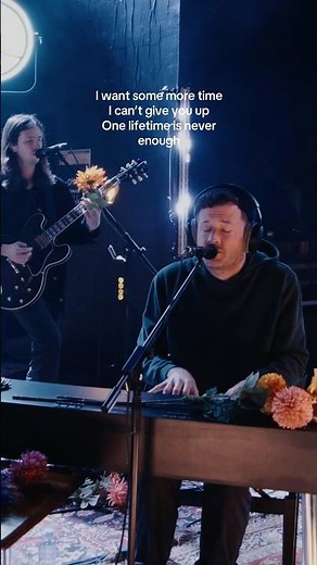"Stay Close“ from Paris Unplugged is out now on my YouTube channel.